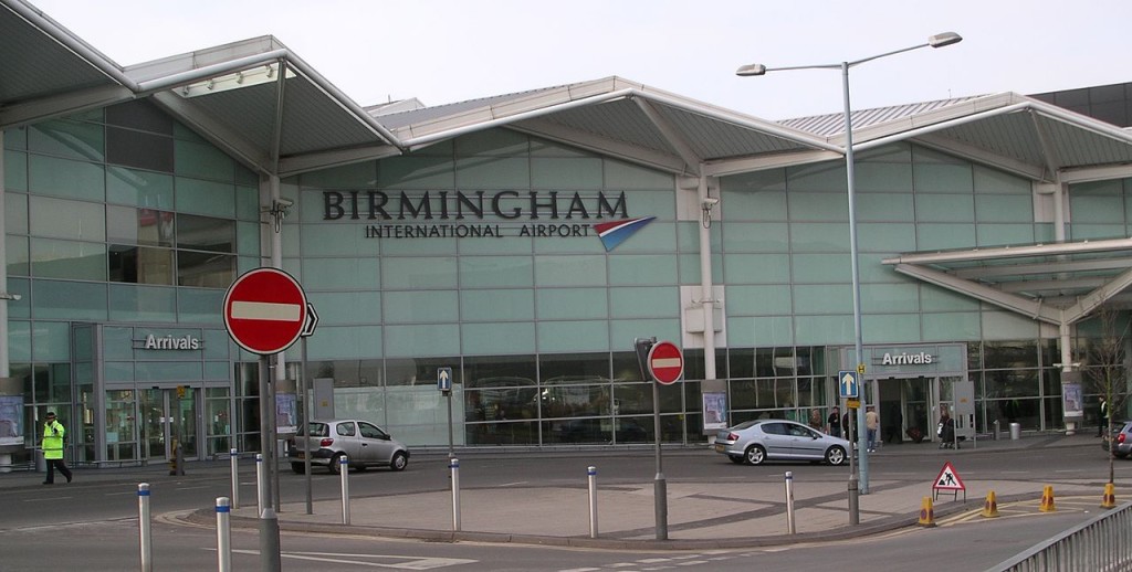 travel from birmingham airport to warwick university